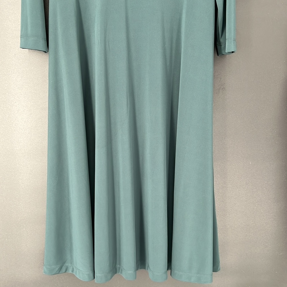 LANDS’ END DRESS - Picture 3 of 10